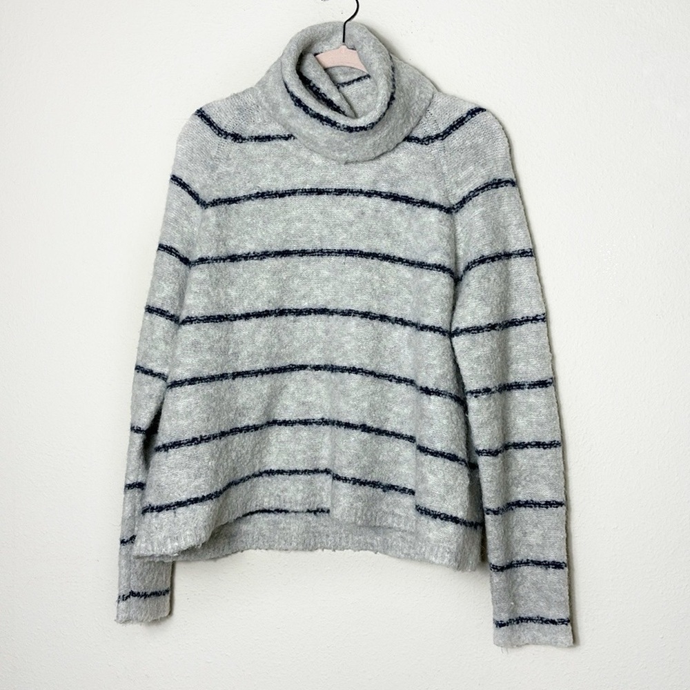 Madewell Roundtrip Turtleneck Sweater in Stripe sz Large Grey Navy Blue